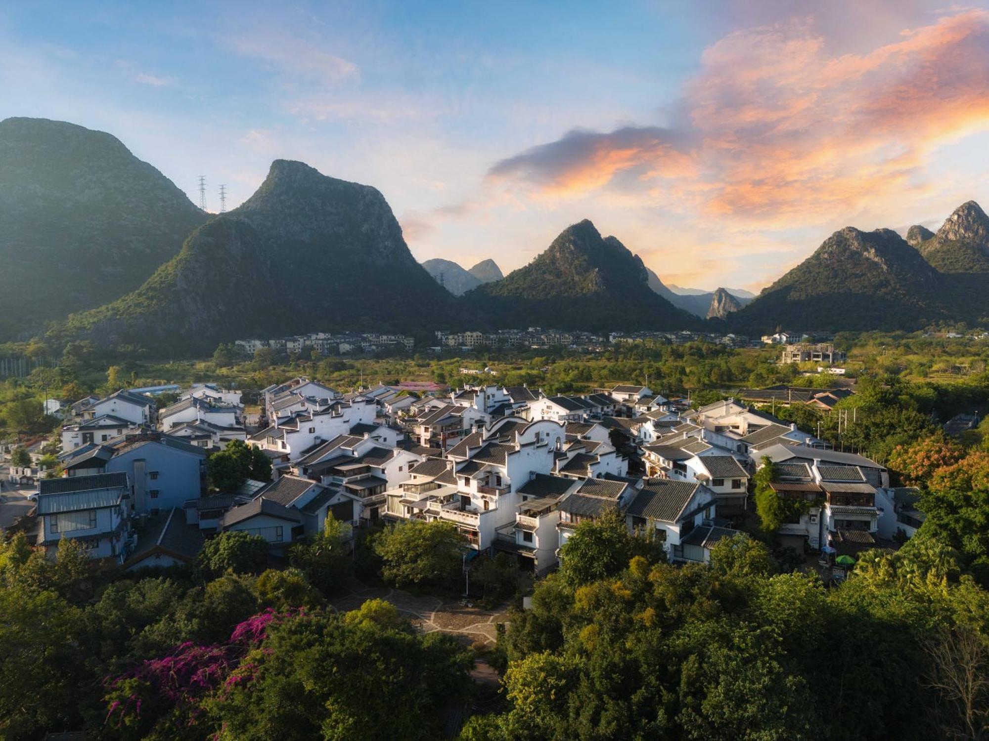 Guilin Village Creek Inn-Free Private Car Pick Up Station Stay 3 Nights מראה חיצוני תמונה