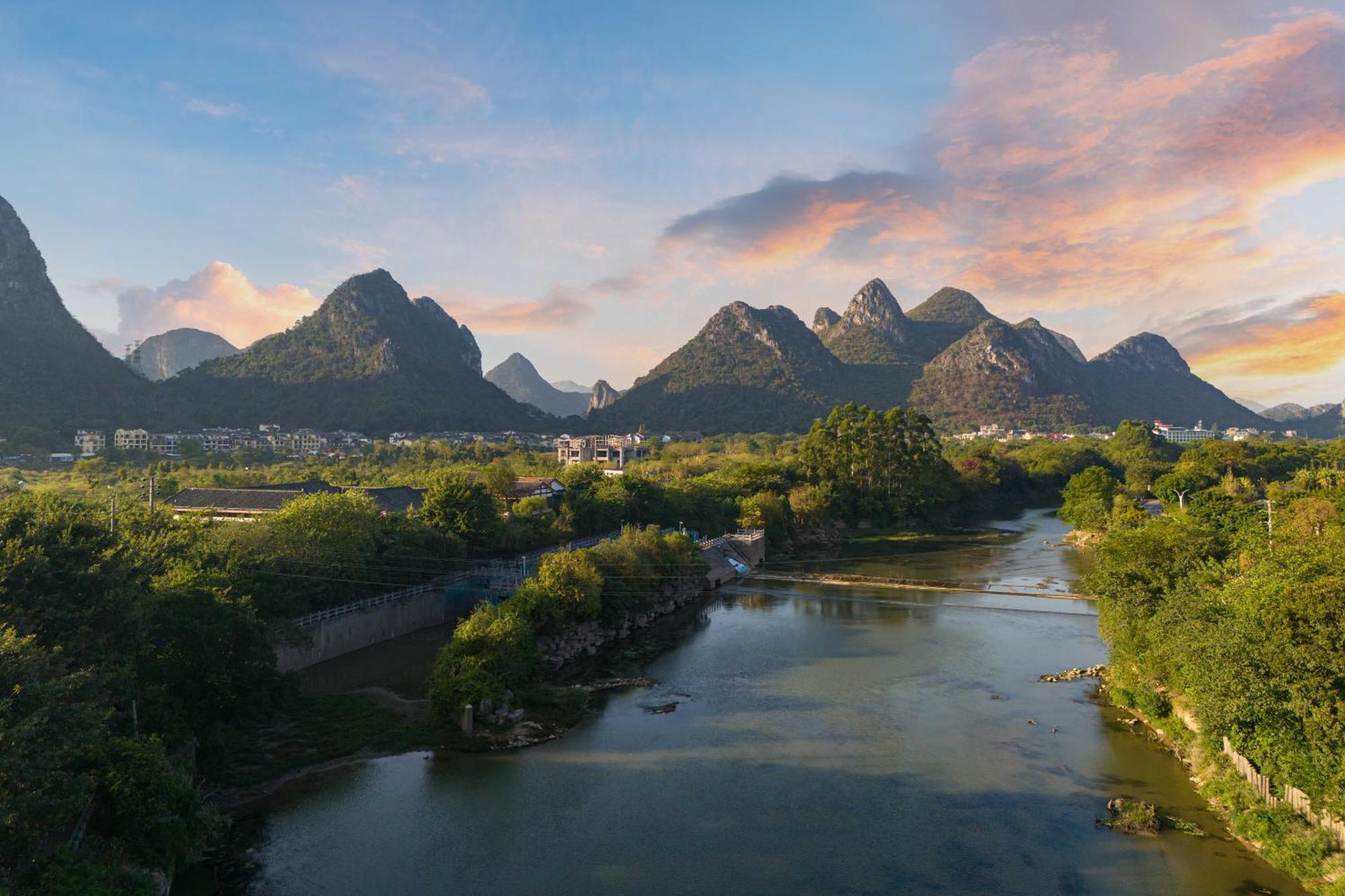 Guilin Village Creek Inn-Free Private Car Pick Up Station Stay 3 Nights מראה חיצוני תמונה