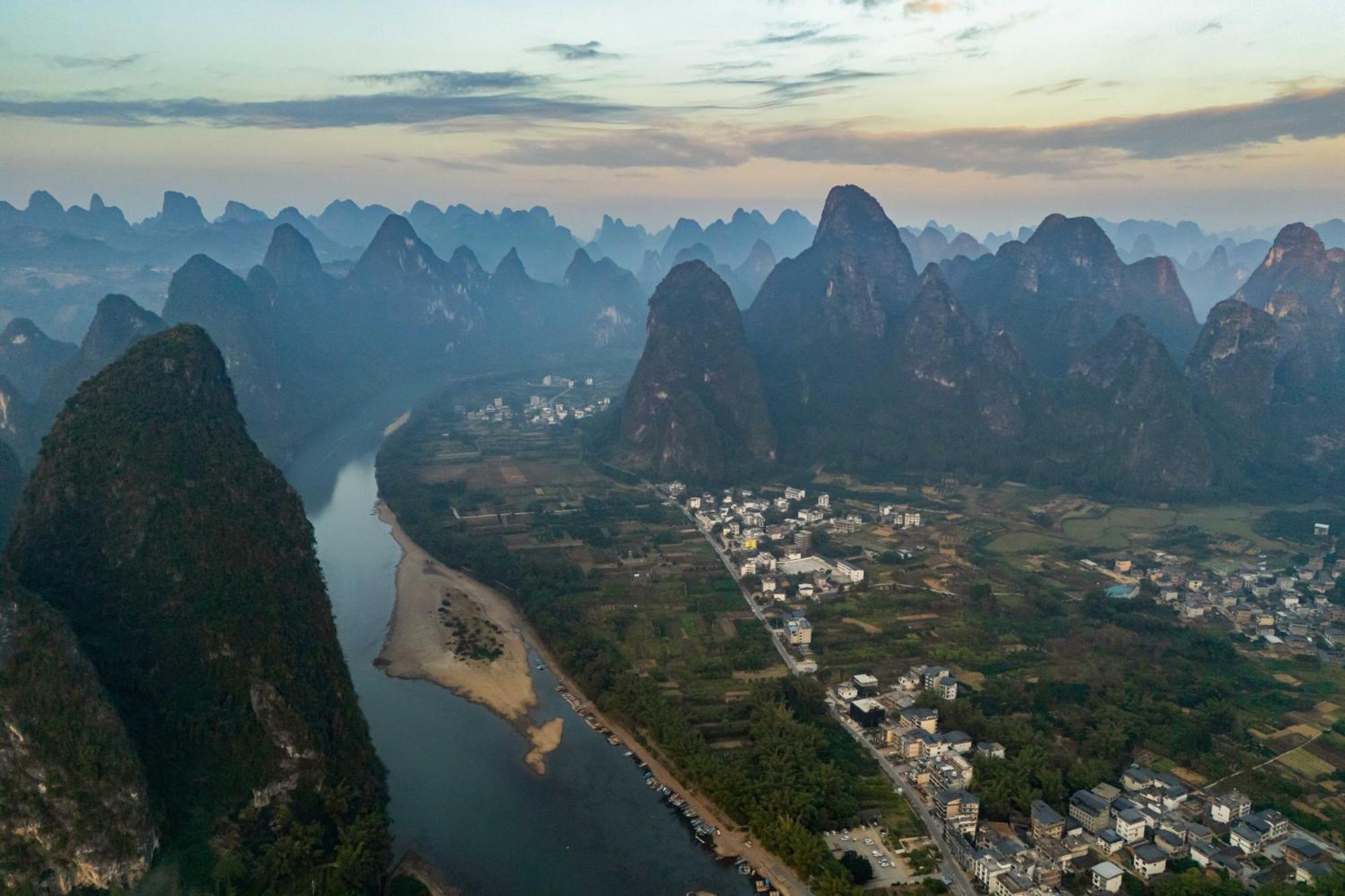 Guilin Village Creek Inn-Free Private Car Pick Up Station Stay 3 Nights מראה חיצוני תמונה